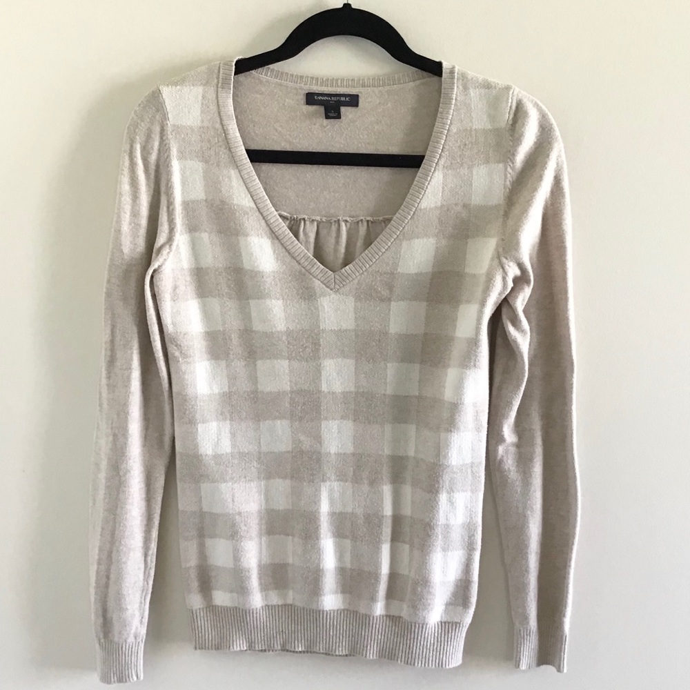 Banana Republic V-Neck Plaid Front Sweater